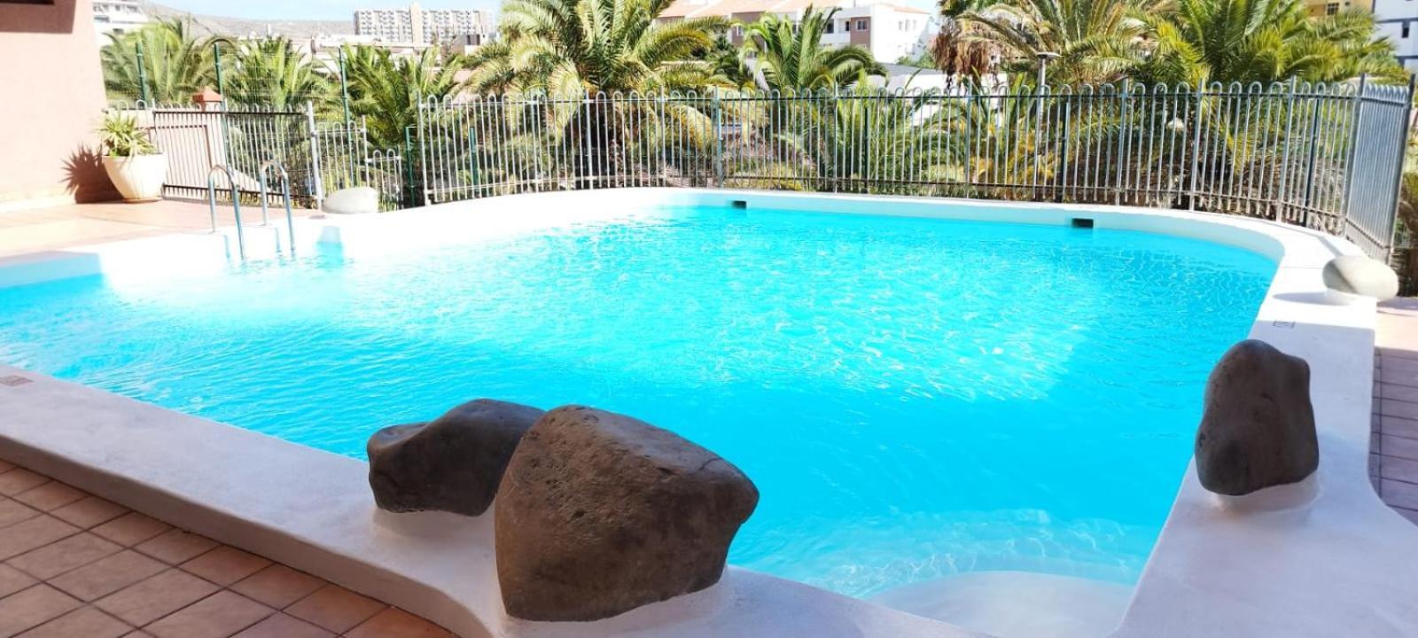 Los Cristianos Centro, Room With A Private Bathroom In Shared Apartment อาโรนา ภายนอก รูปภาพ