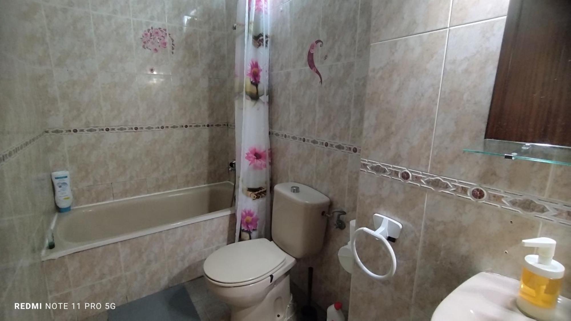 Los Cristianos Centro, Room With A Private Bathroom In Shared Apartment อาโรนา ภายนอก รูปภาพ